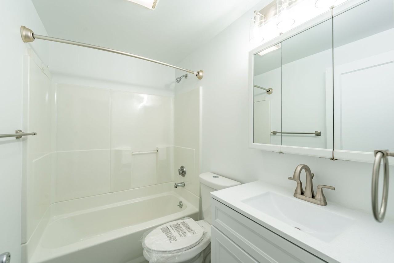 West Gate Townhomes - Photo 6 of 18