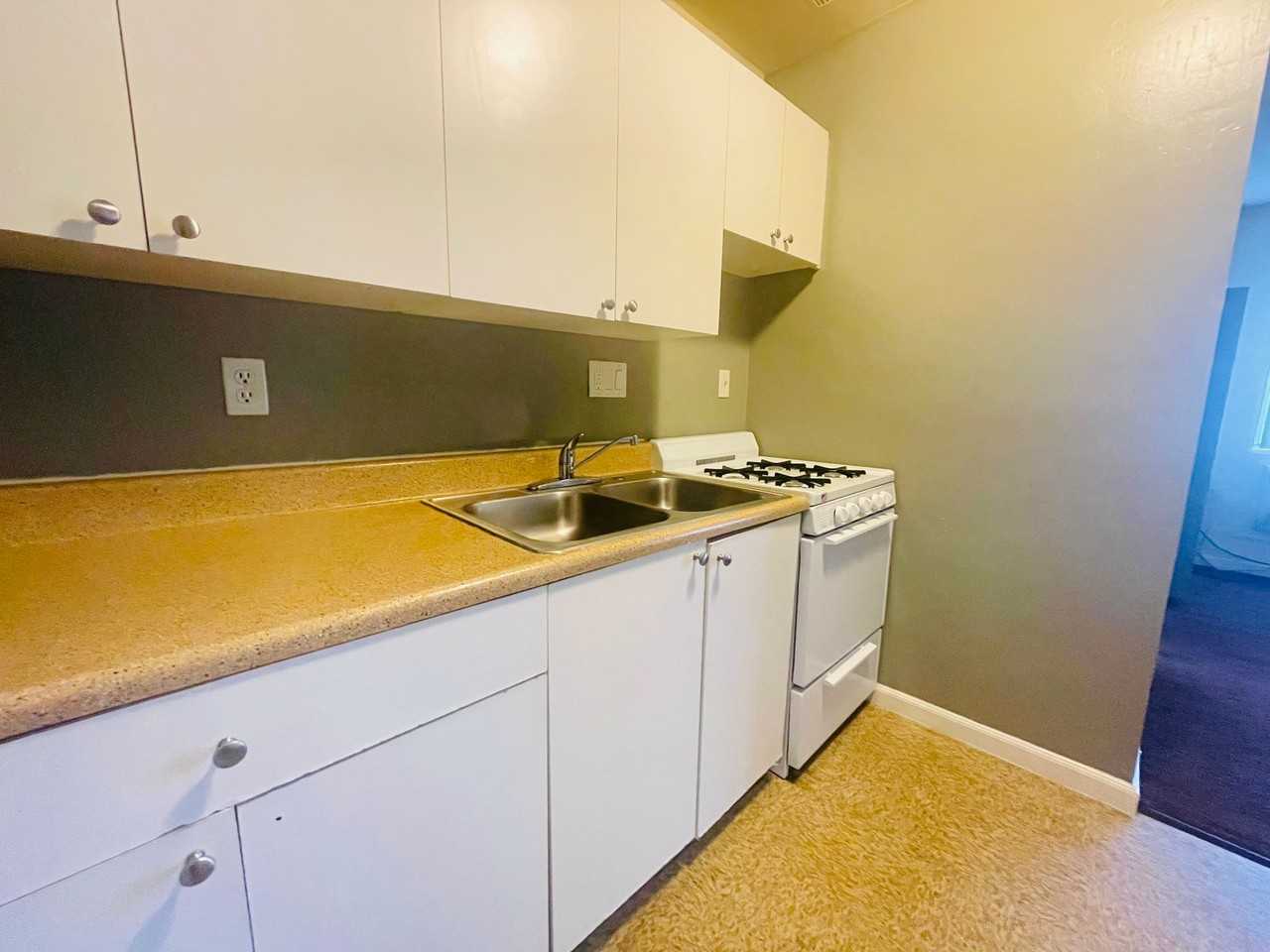 Casa Del Sol Apartments - Photo 2 of 13