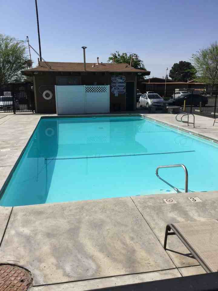 Casa Del Sol Apartments - Photo 4 of 13