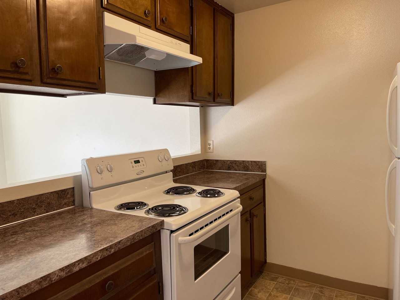 054-Lancaster Apartments - Photo 2 of 16