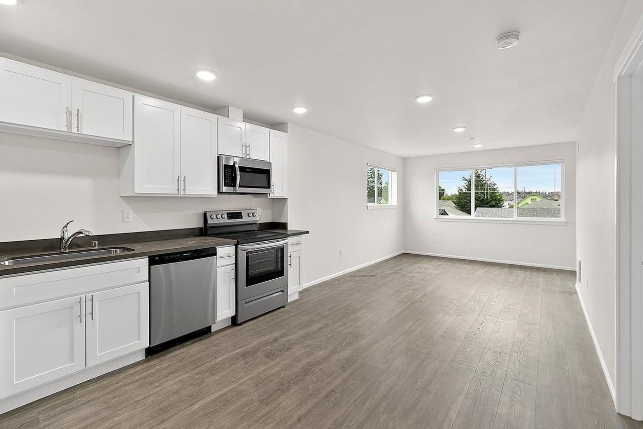 Cedar Place - Photo 4 of 50