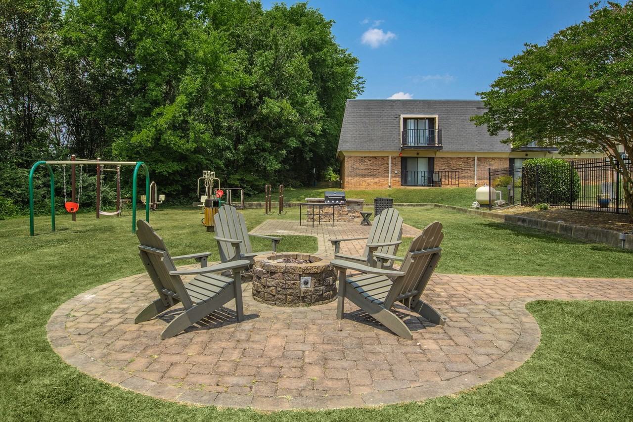 Ledford at Hamilton Place - Photo 3 of 17