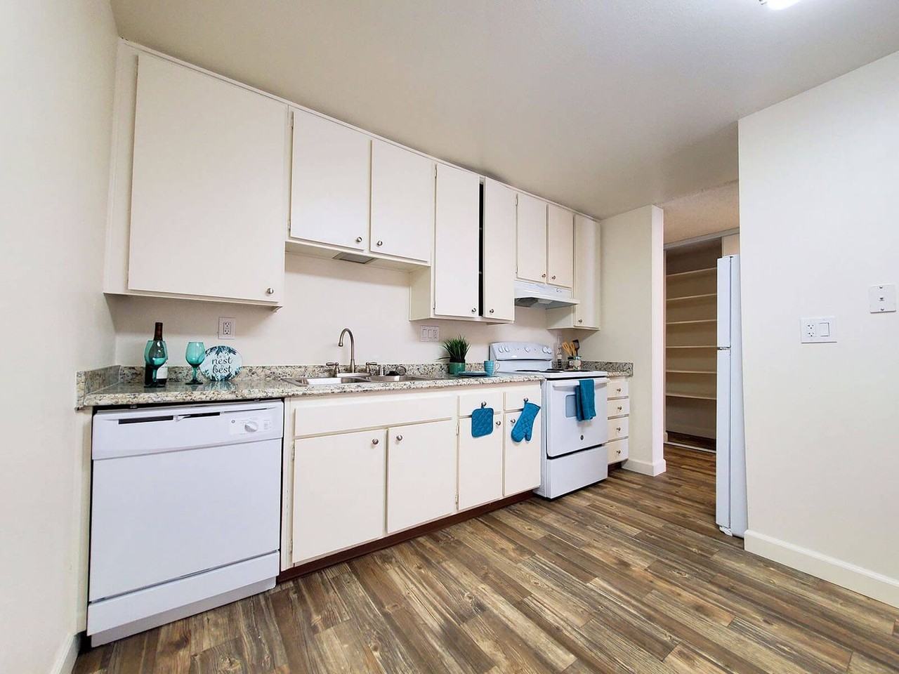 Villa Mesa Apartments - Photo 5 of 49