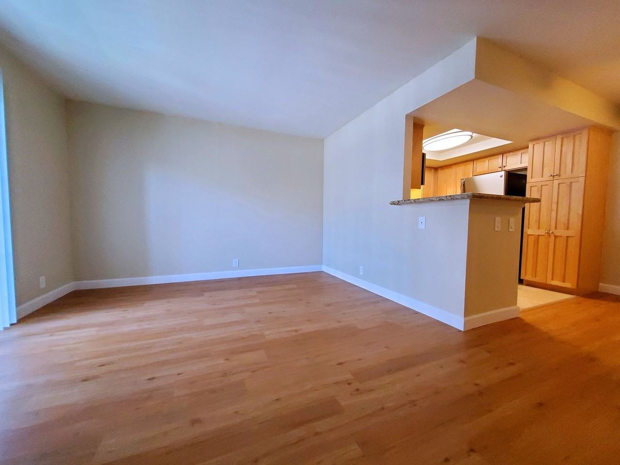 Citrus Court Apartments - Photo 4 of 45