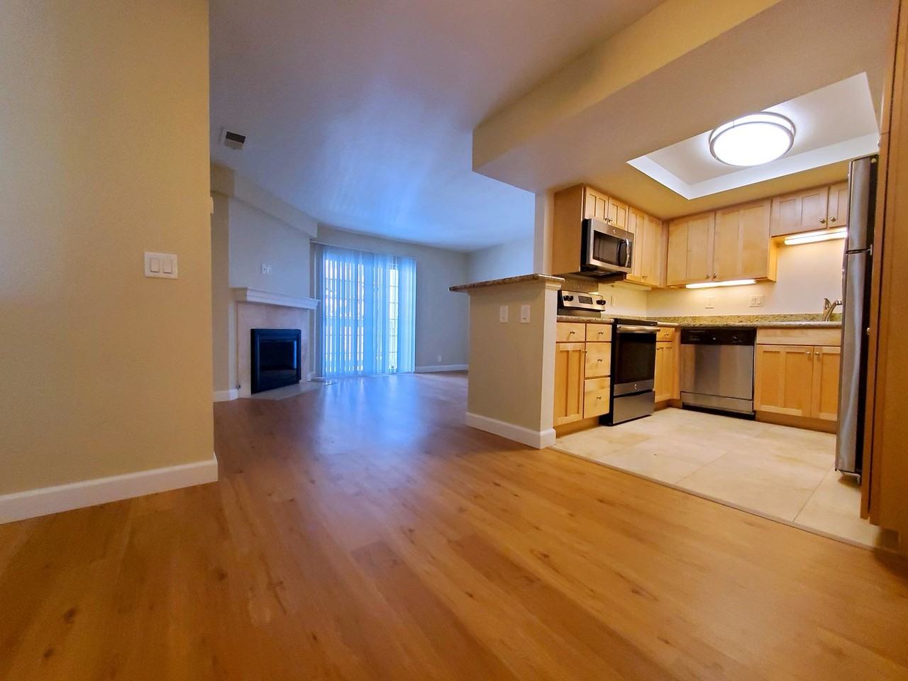 Citrus Court Apartments - Photo 6 of 45
