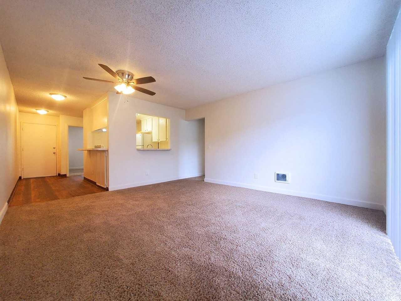 Emerald Vista - Photo 2 of 28