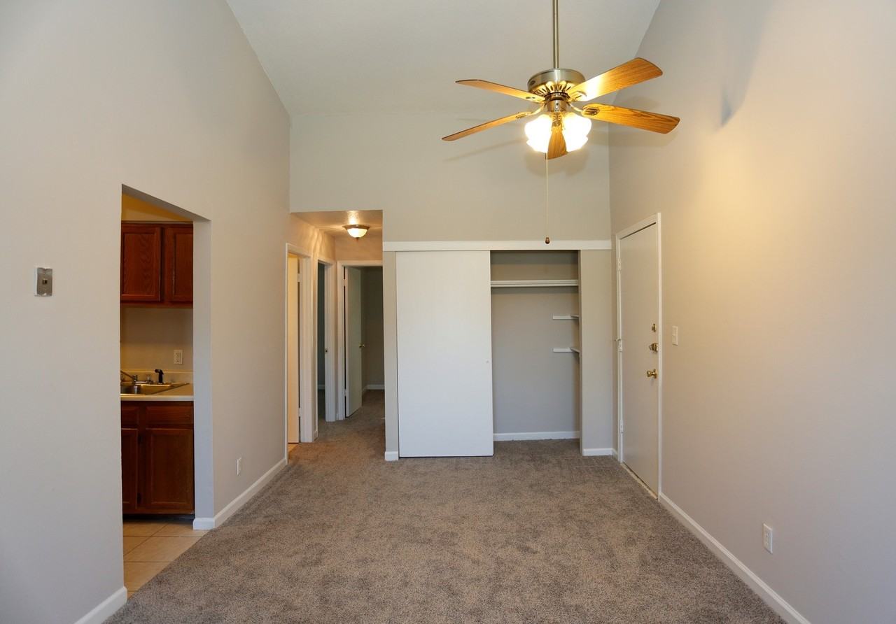 Prairie Hills - Photo 3 of 8