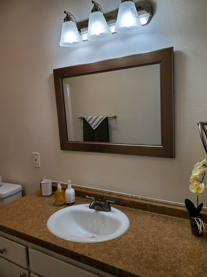 Woodlawn Manor - Photo 6 of 19