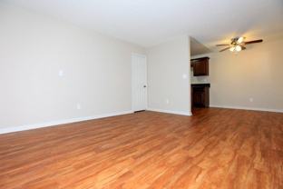 Mapleview Apt. Homes - Photo 1 of 1