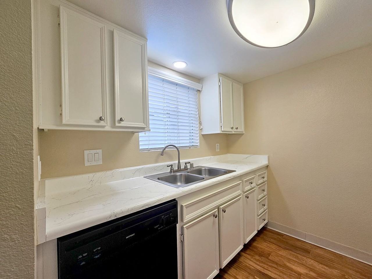 Montebello Villas - Photo 4 of 50