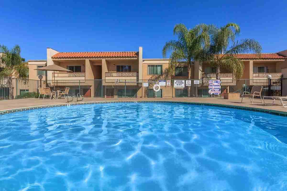 Parklane Apartments - Photo 4 of 42