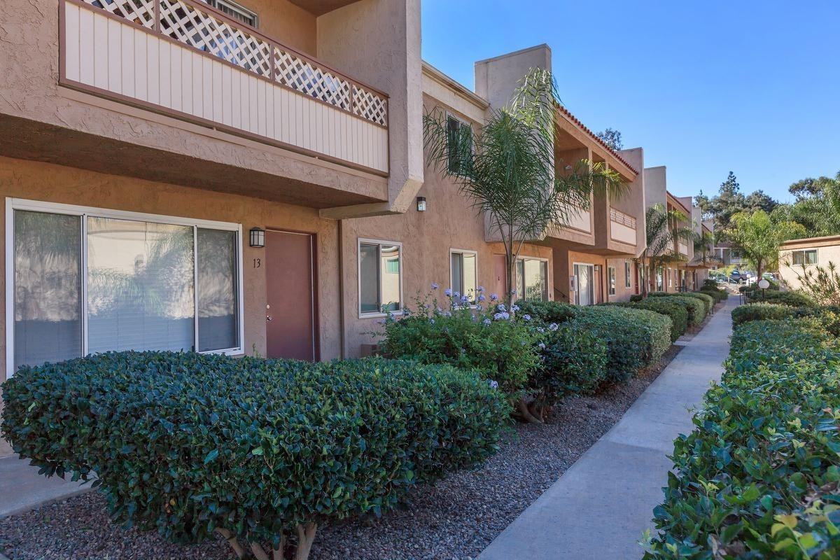 Parklane Apartments - Photo 7 of 42