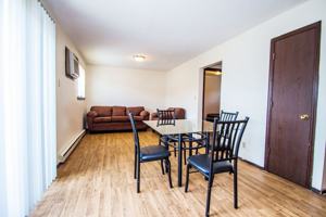 featured image of 701 Hollycrest Dr