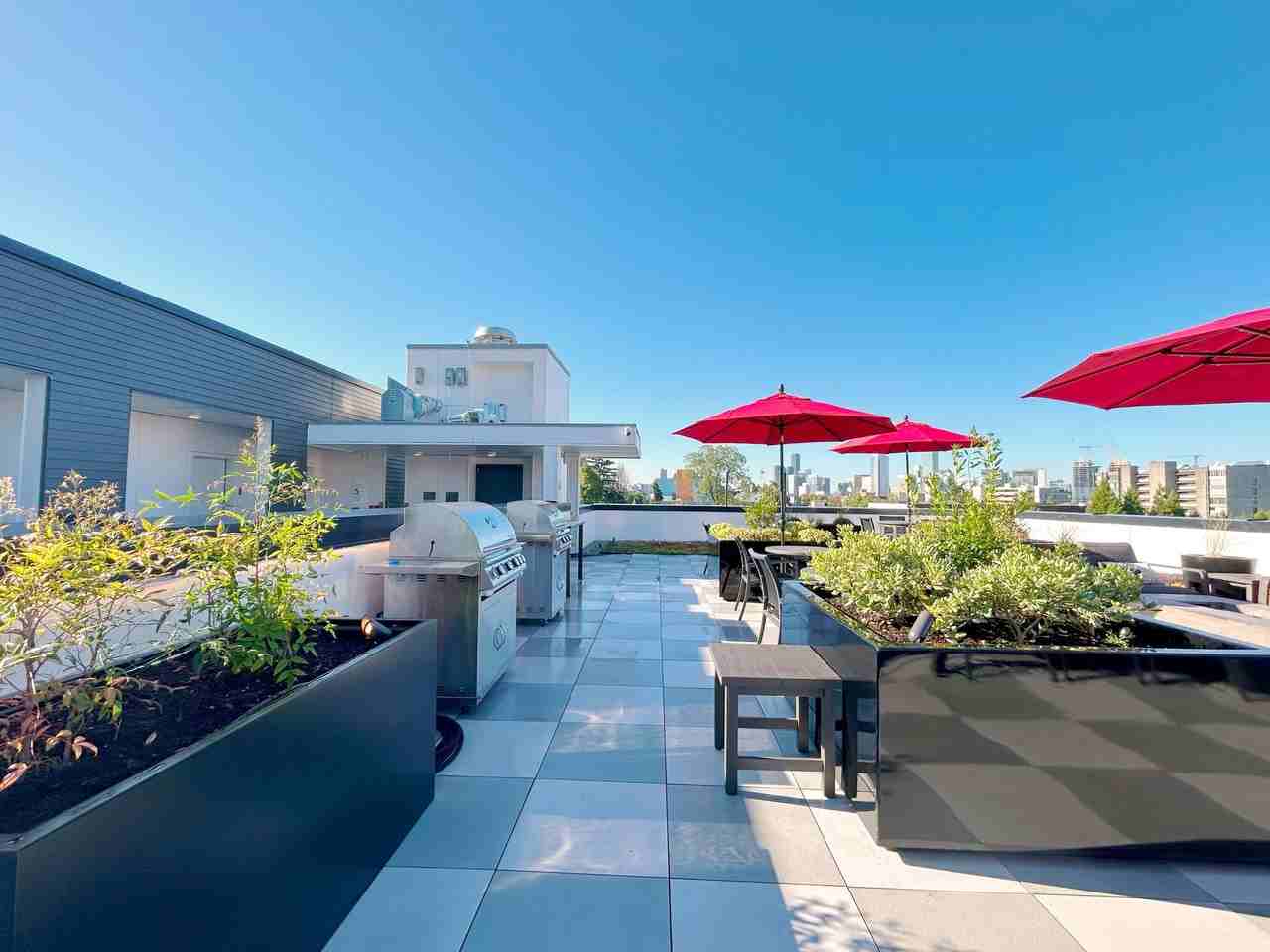 Vue on Harvard - Photo 6 of 50