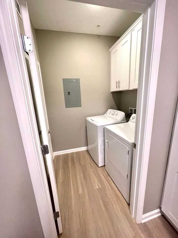 4424 Highway 22 - Photo 7 of 13