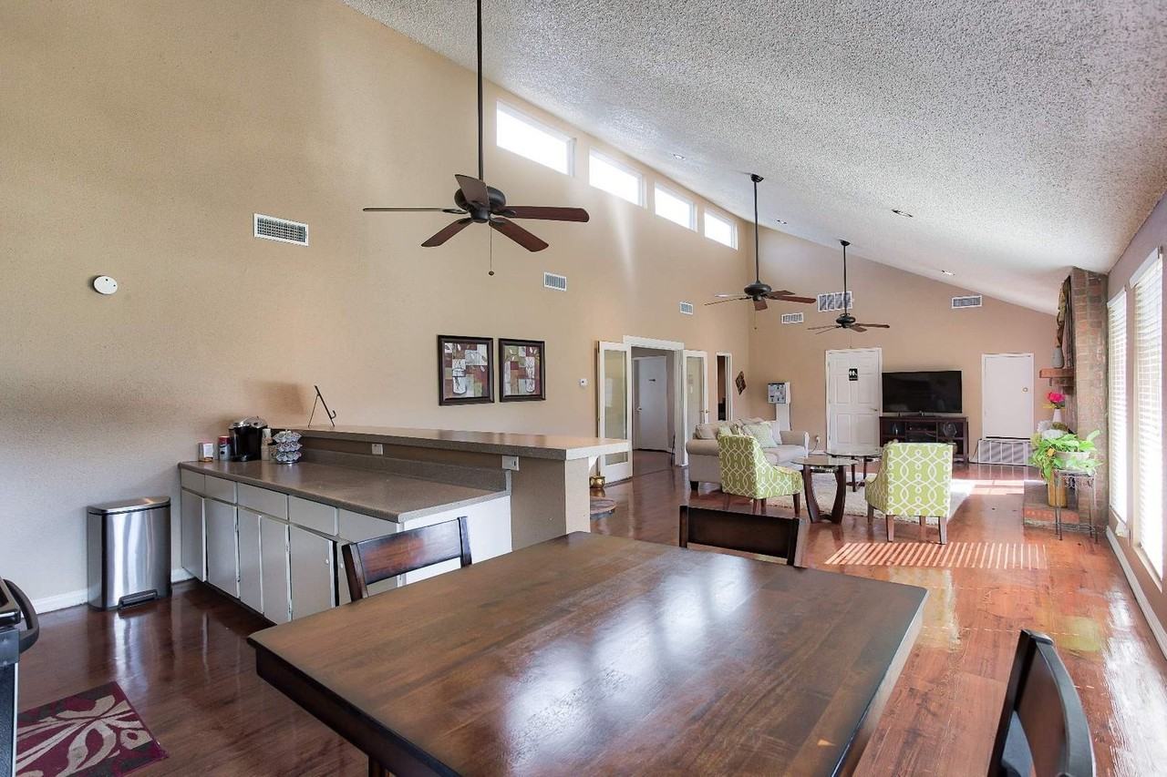 Pebblebend Apartments - Photo 3 of 50