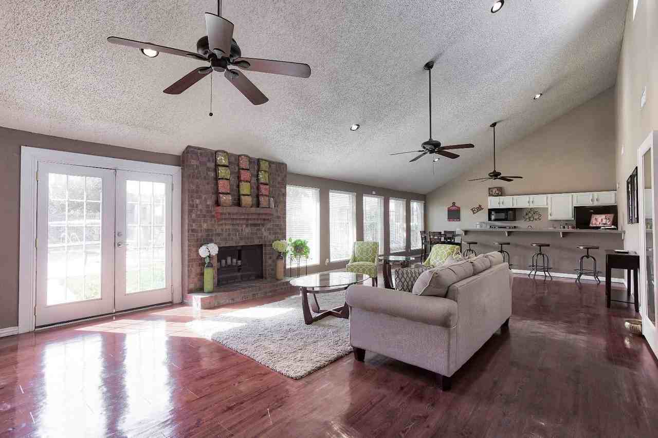 Pebblebend Apartments - Photo 7 of 50