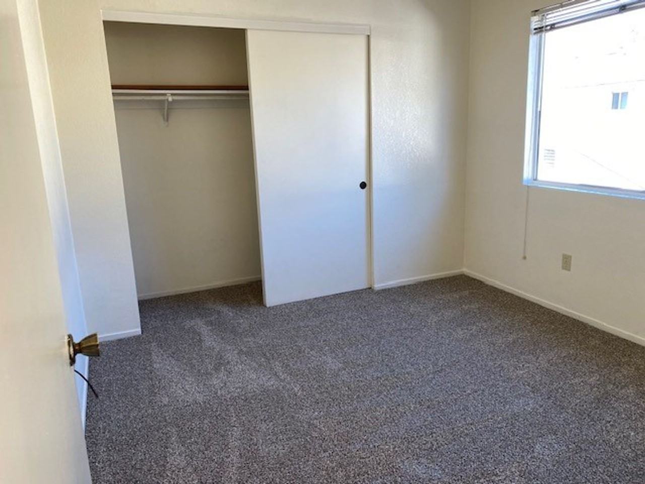 1415-1419 Longbranch - Photo 7 of 15
