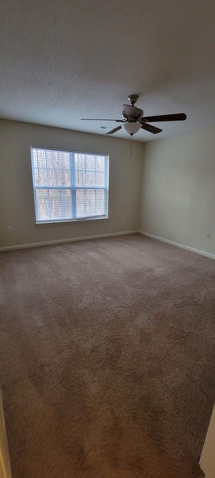 WM - Amesbury - Photo 7 of 50