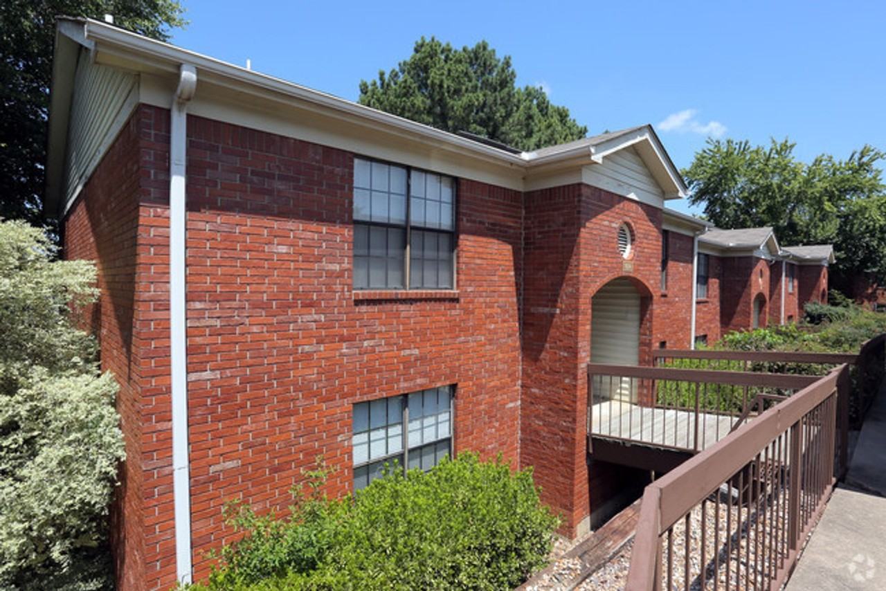 CM Properties of Fort Smith, LLC dba Oakwood Gardens - Photo 2 of 24