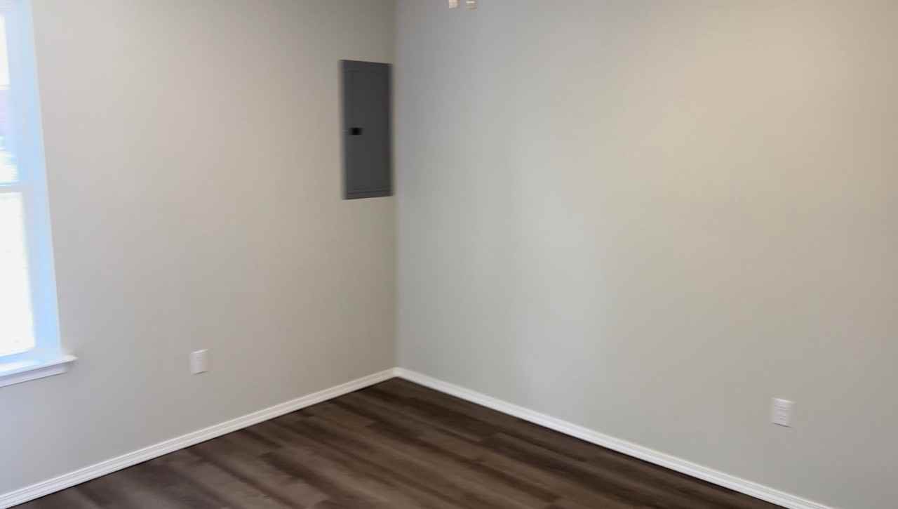 2215 Forrest Loop - Photo 5 of 12