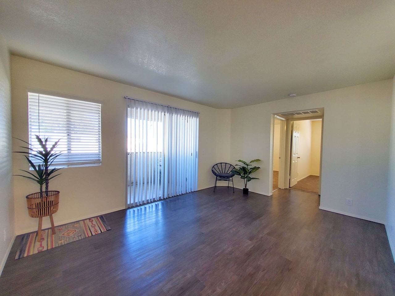 Villas on B Street - Photo 6 of 9