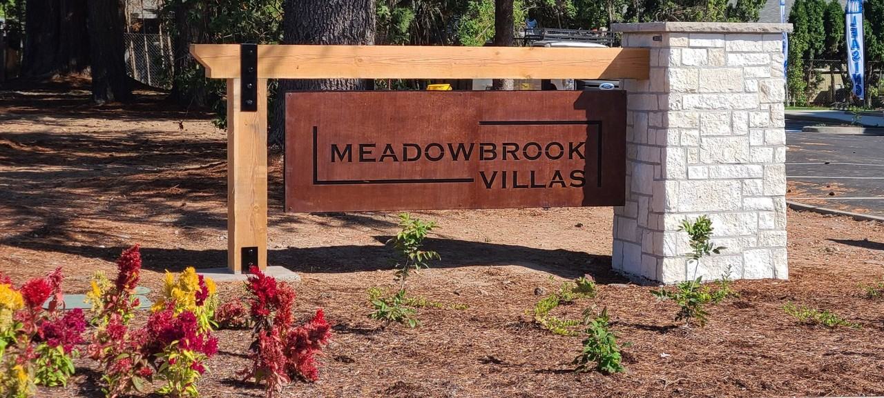 Meadow Brook Villas - Photo 4 of 11