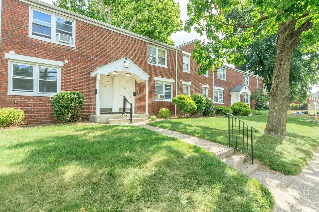 Nottingham Apartments in Hamilton, NJ - Photo 4 of 34