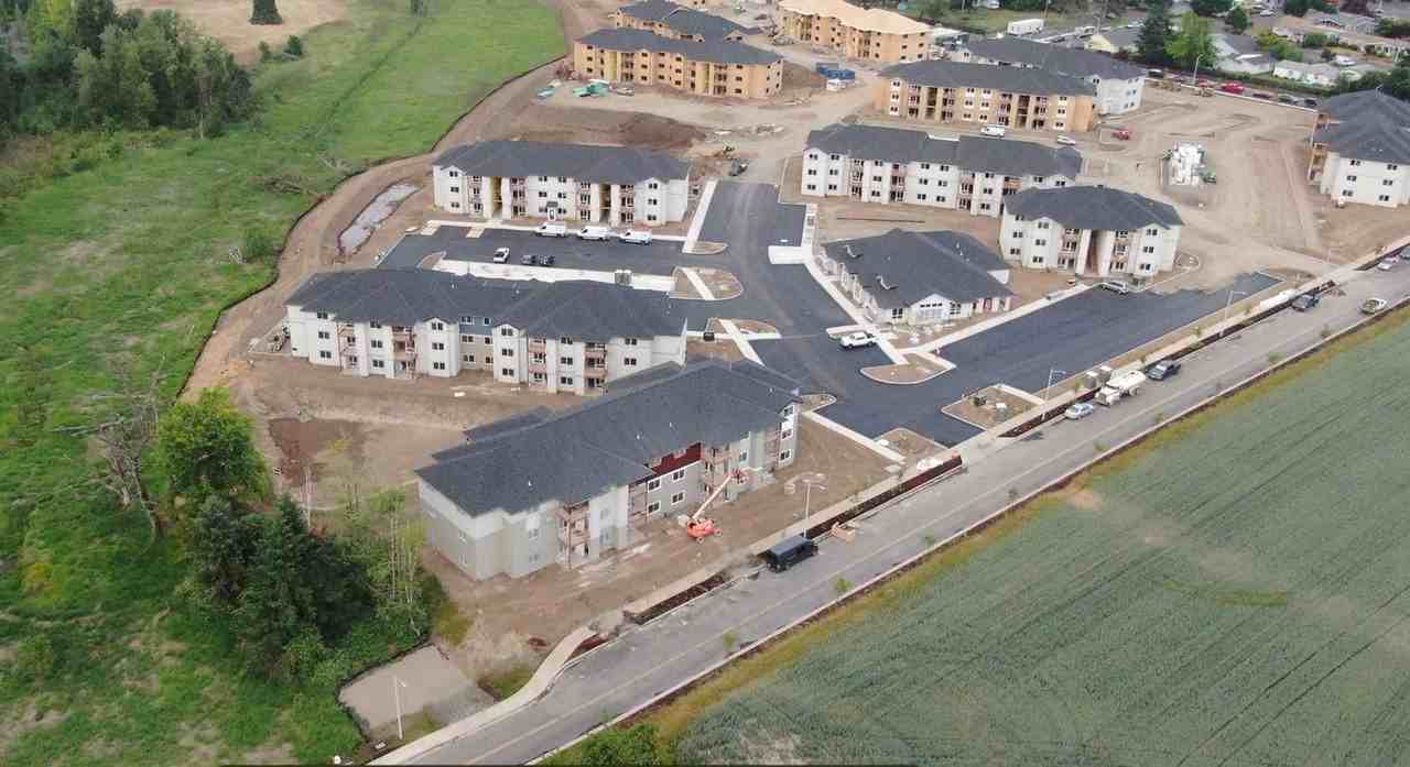 Welcome to Woodburn Villas! - Photo 3 of 50