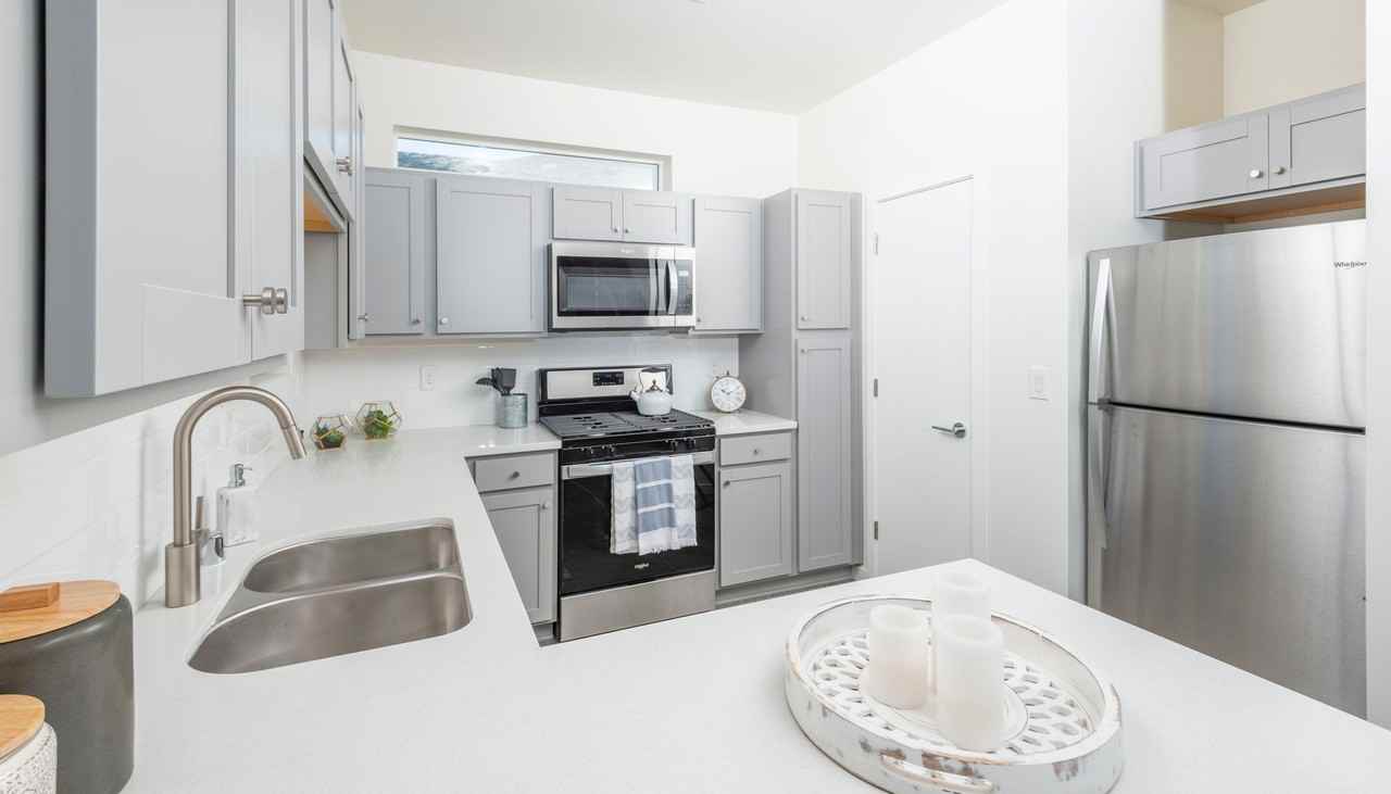 Haskell Row - Photo 3 of 17