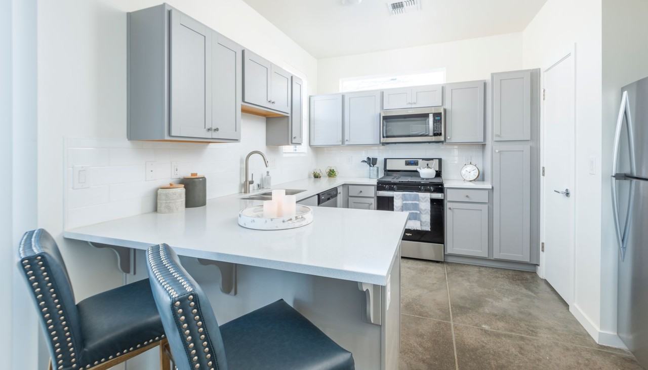 Haskell Row - Photo 4 of 17