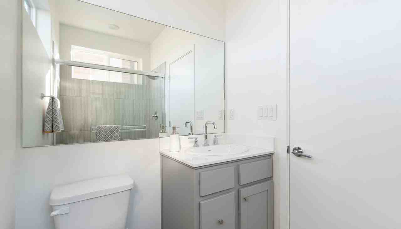 Haskell Row - Photo 5 of 17