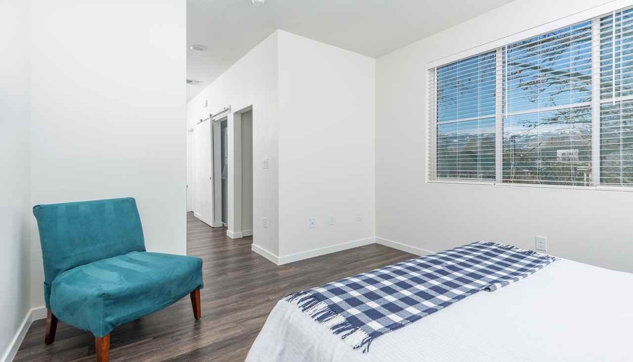 Haskell Row - Photo 7 of 17