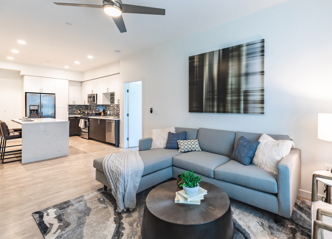 Urbana Chula Vista Luxury Apartments - Photo 3 of 50