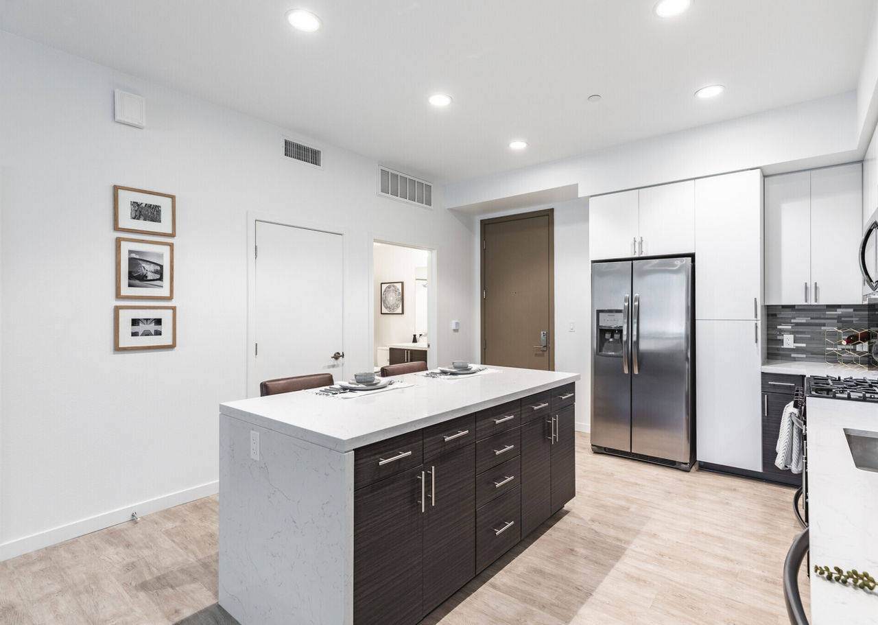 Urbana Chula Vista Luxury Apartments - Photo 5 of 50