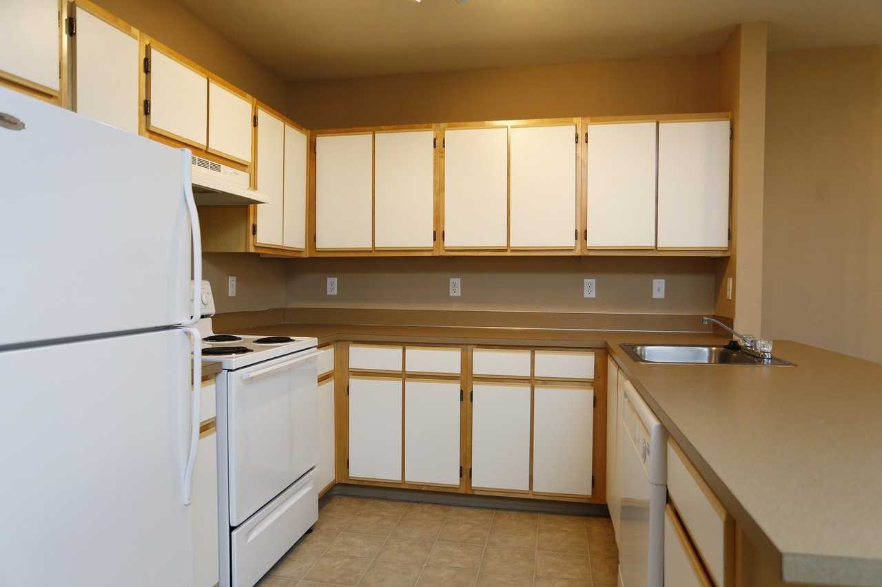 Gateway Village Apartments - Photo 4 of 50