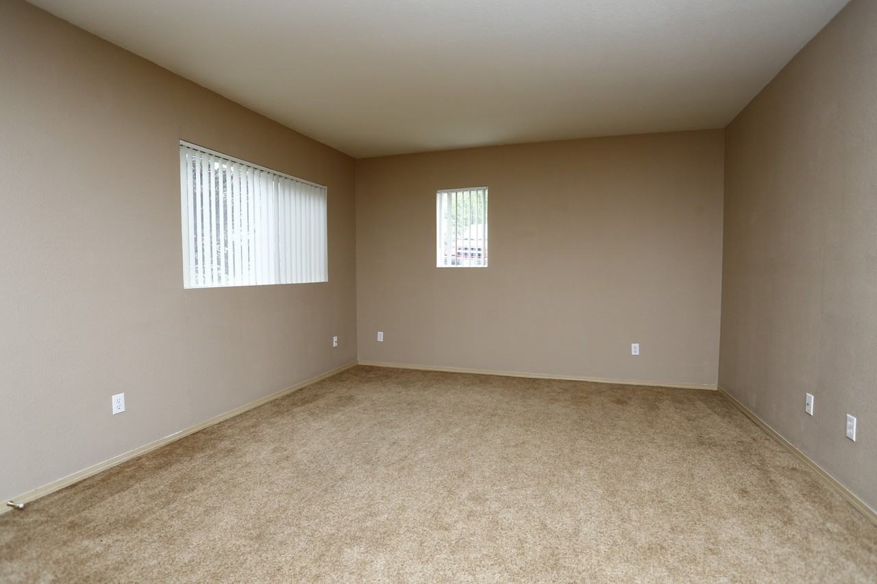 Gateway Village Apartments - Photo 5 of 50