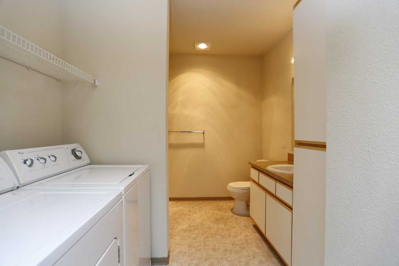 Gateway Village Apartments - Photo 6 of 50