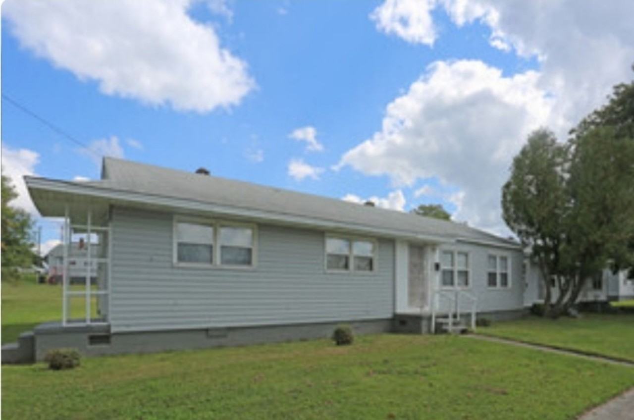 209 East Dr - Photo 2 of 11