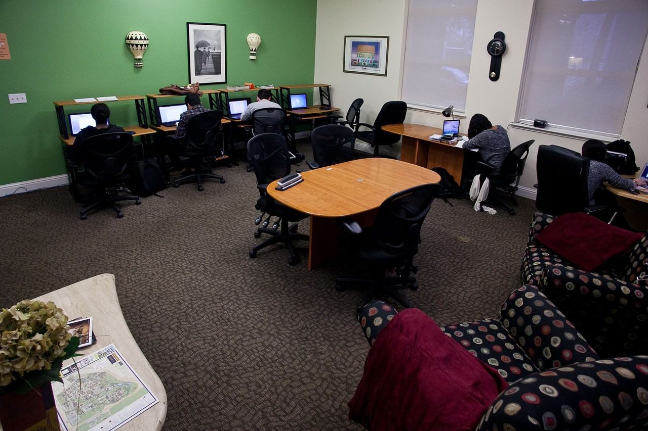 The Lexington - Photo 7 of 9