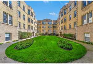 Paulina - Photo 1 of 1