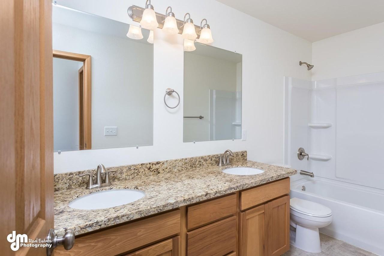 2454 W Ben Hogan Ave - Photo 2 of 20