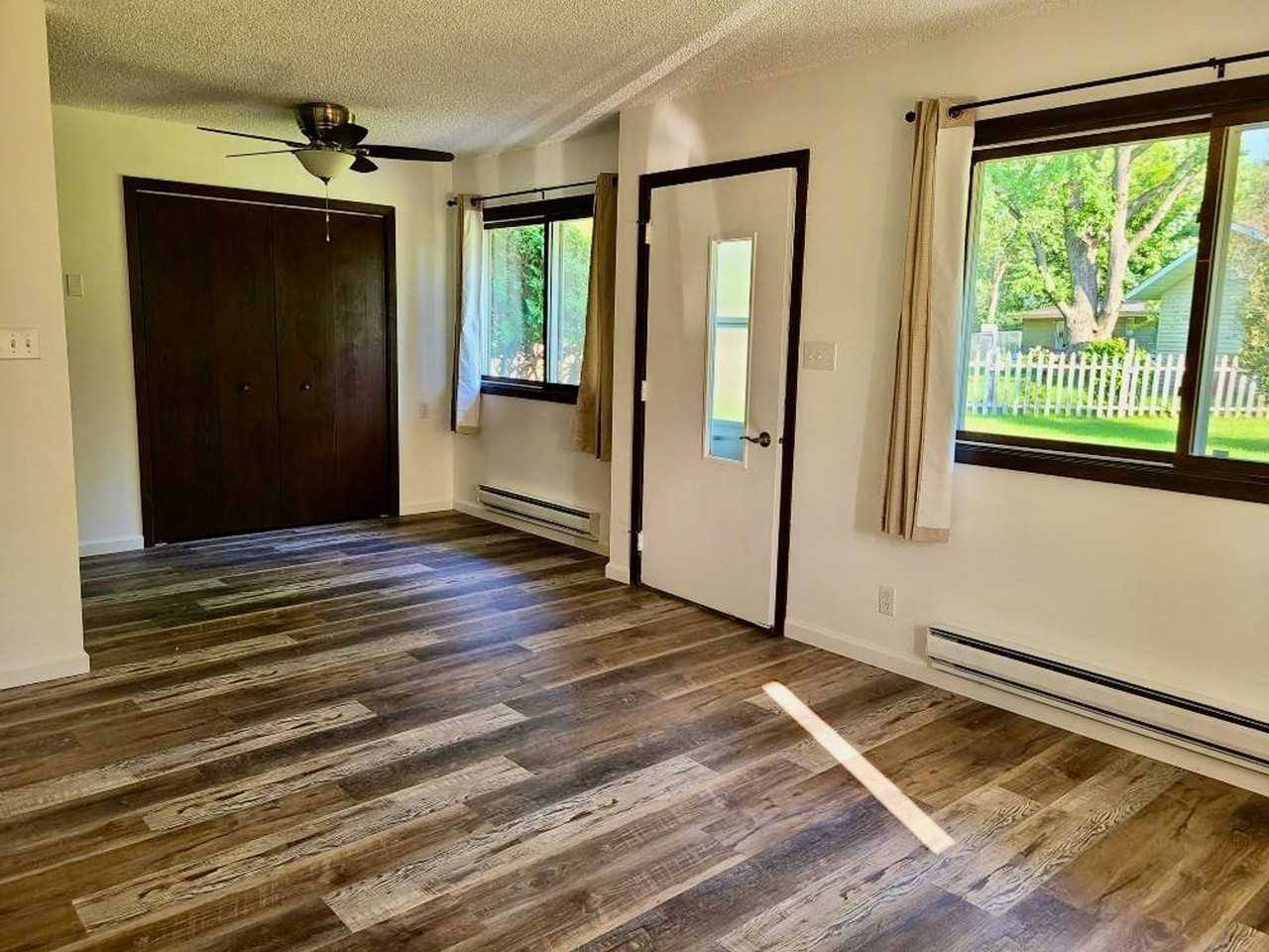 All one level, private entry units! - Photo 4 of 9