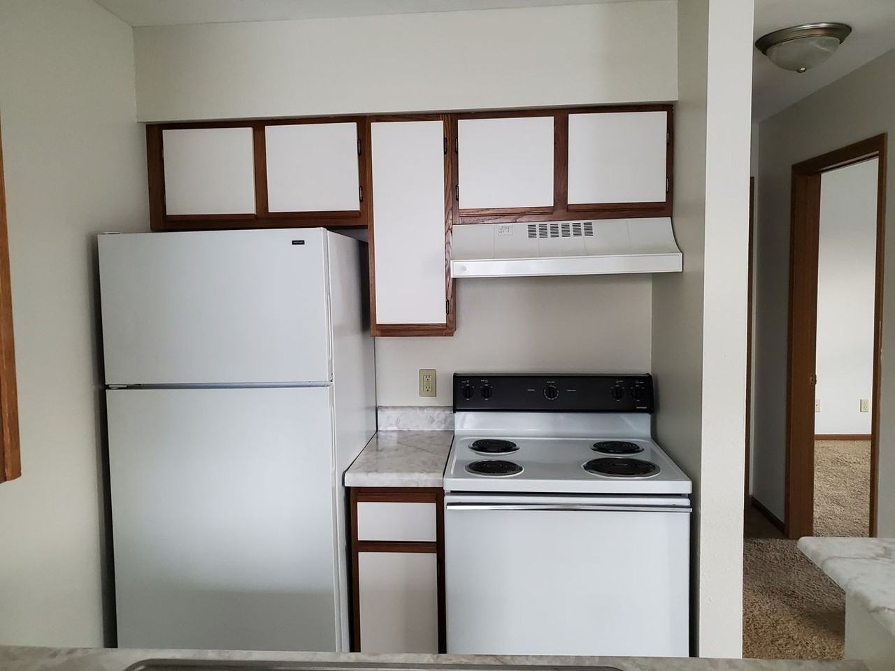 189 W Hickory Point Road - Photo 2 of 23