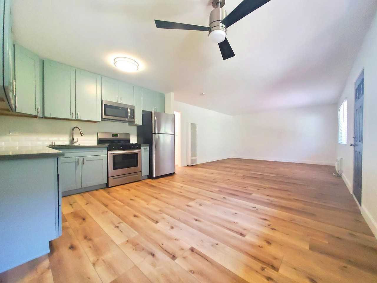 Villas of Washington - Photo 3 of 12