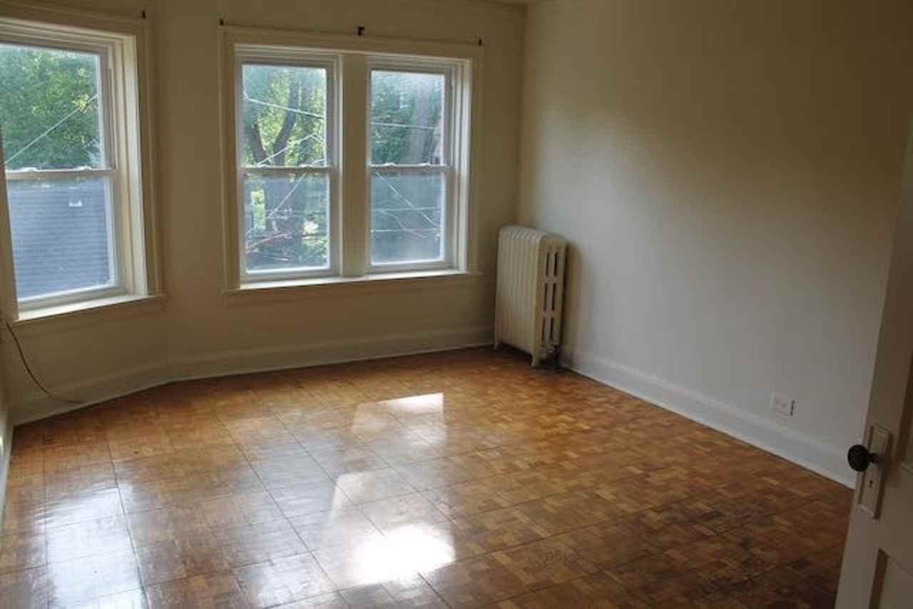 164 - 816 Simpson Street* - Photo 7 of 8