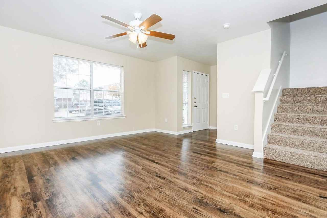 Sovereign Townhomes - Photo 2 of 13