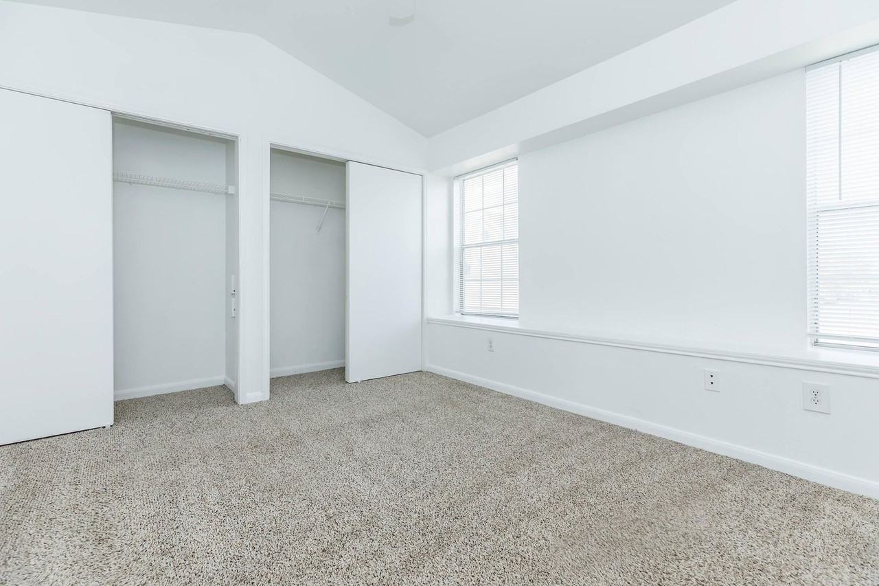 Sovereign Townhomes - Photo 5 of 13