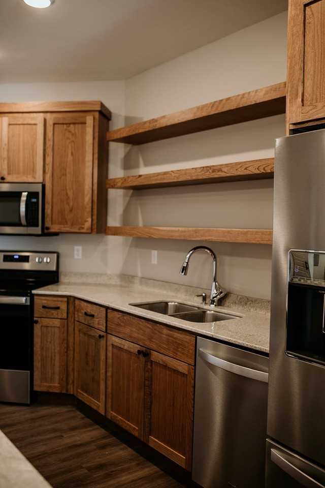 Highland Apartments - Photo 2 of 10