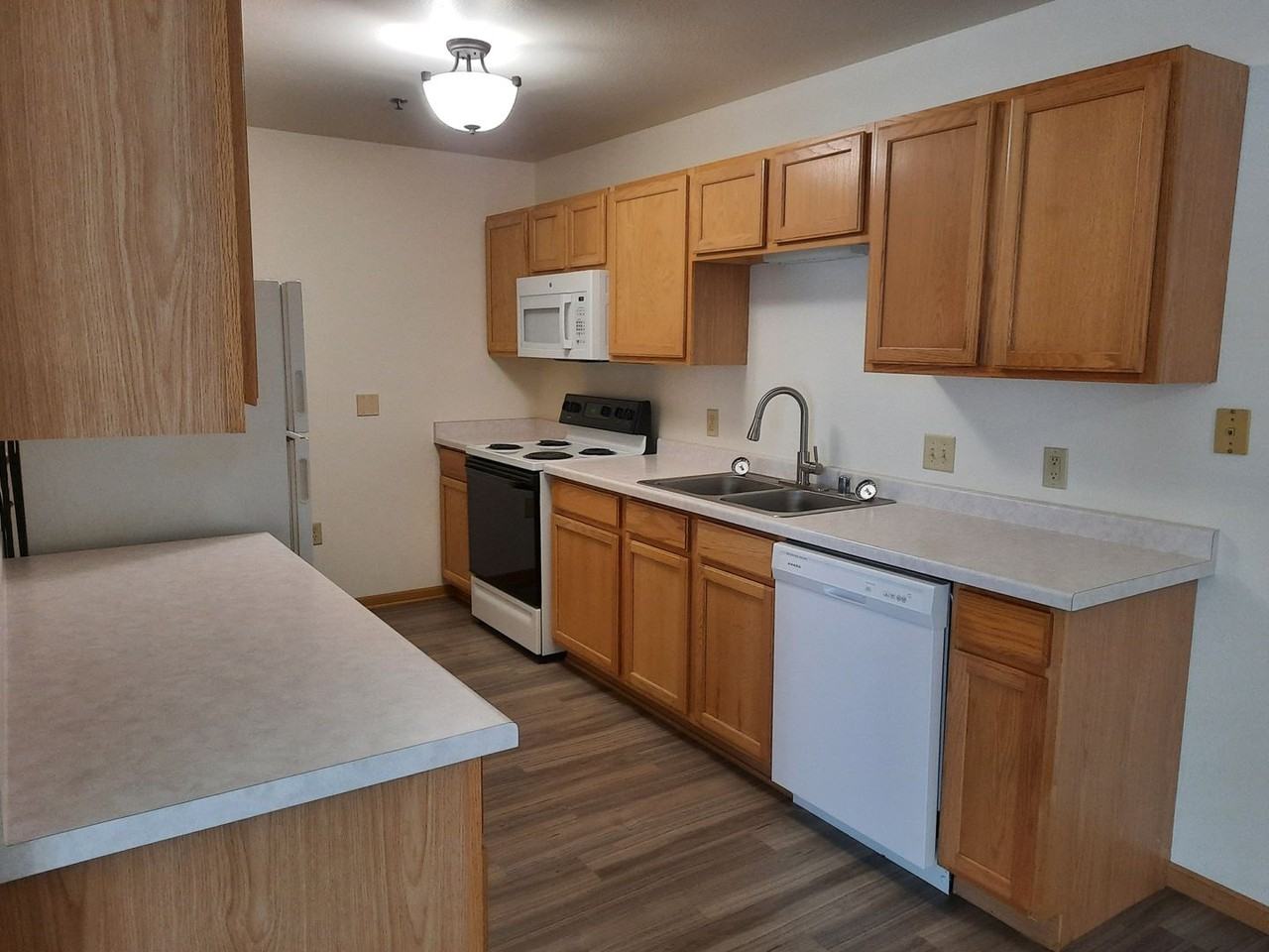 Chapel Hill Apartments - Photo 5 of 50